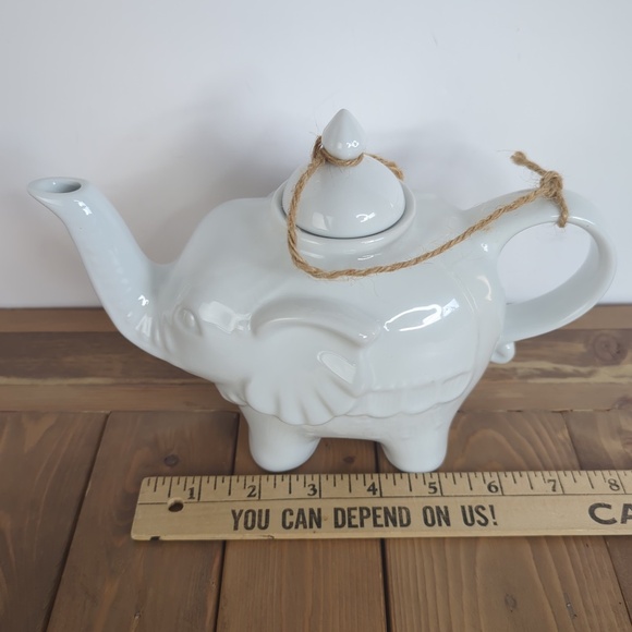 Cordon Bleu White Elephant Tea Pot - Picture 6 of 8
